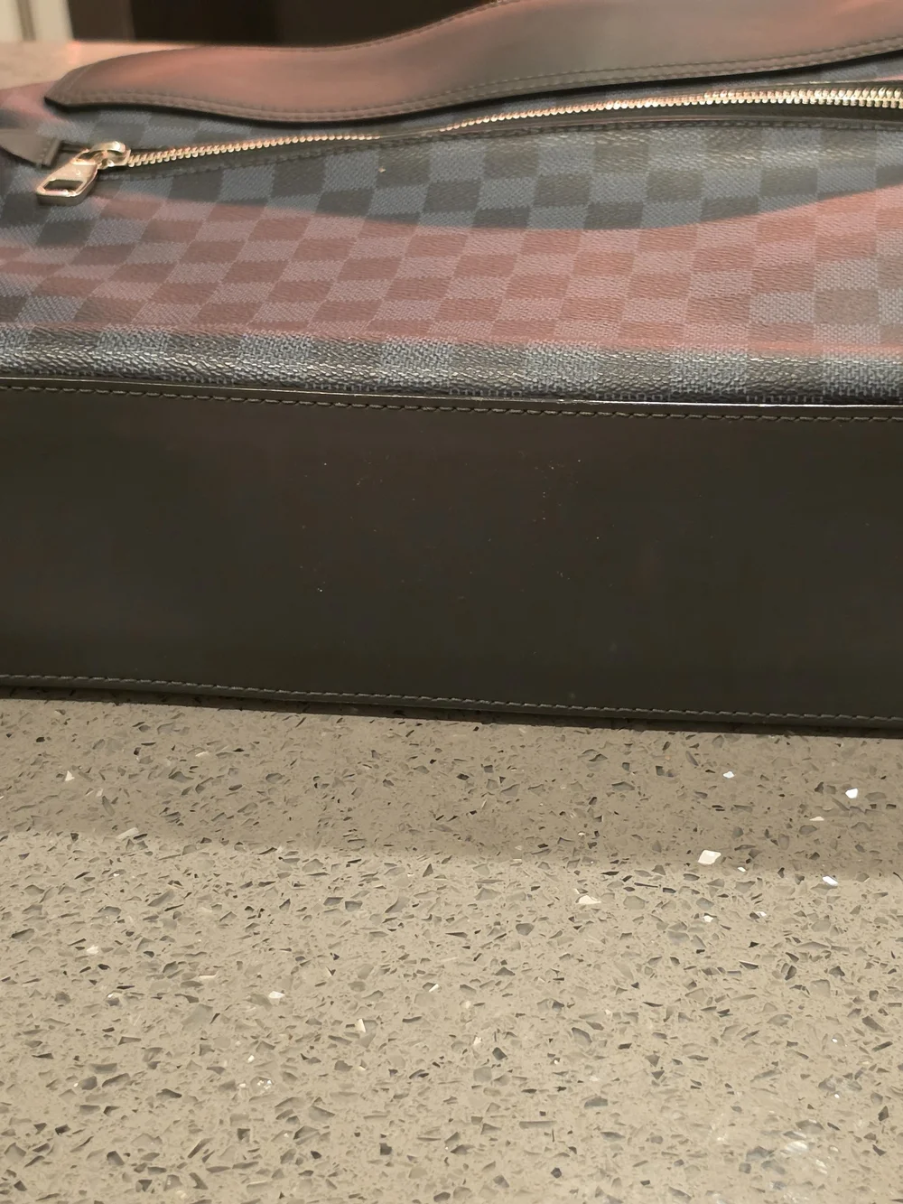 Louis Vuitton Damier Cobalt Greenwich Messenger Excellent/ Mint Condition
